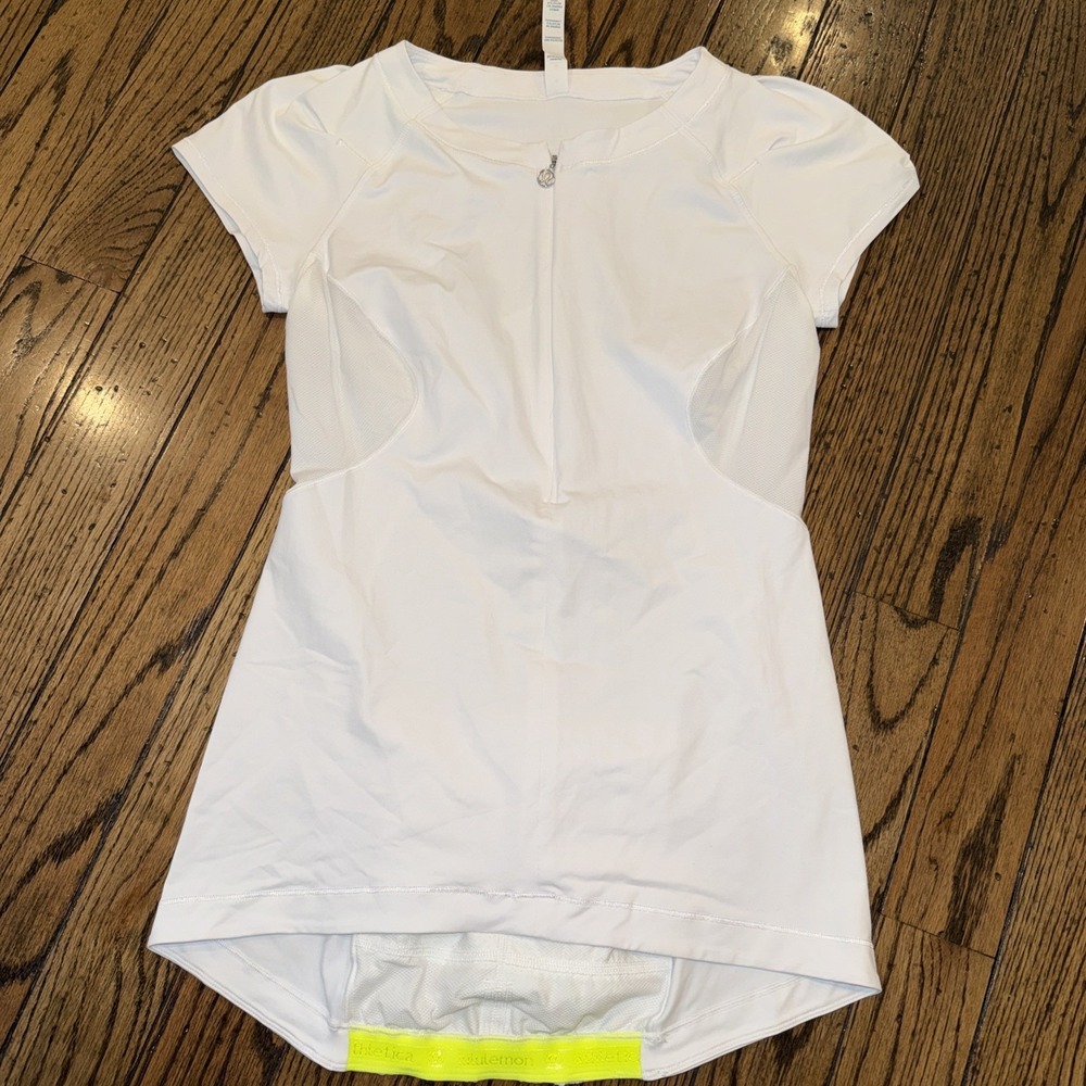 Lululemon Cycling Jersey White Half Zip Top Short Sleeve Womens Size 6 Pockets